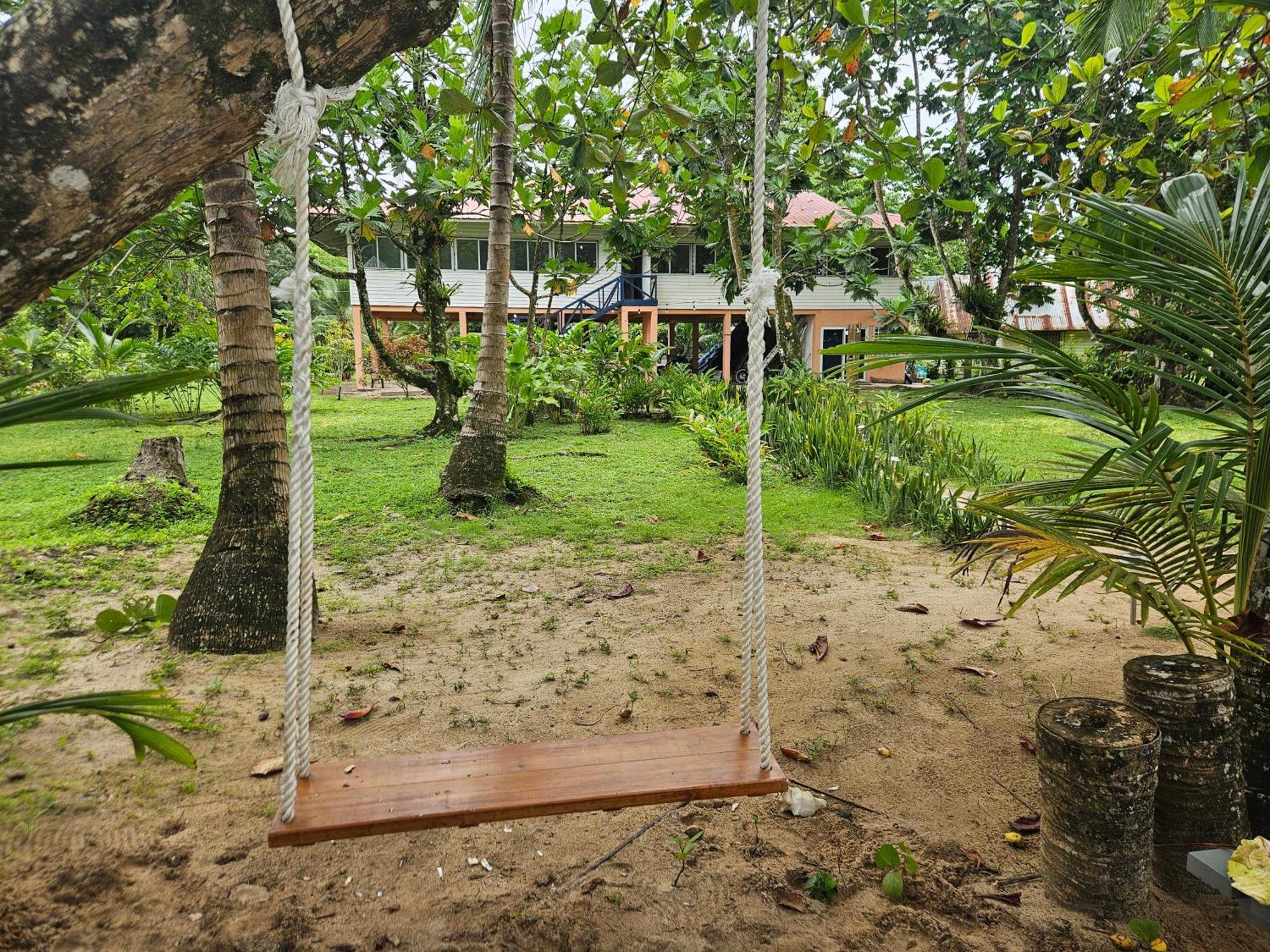 Drago Beach House - Private Beach Boca del Drago Buitenkant foto