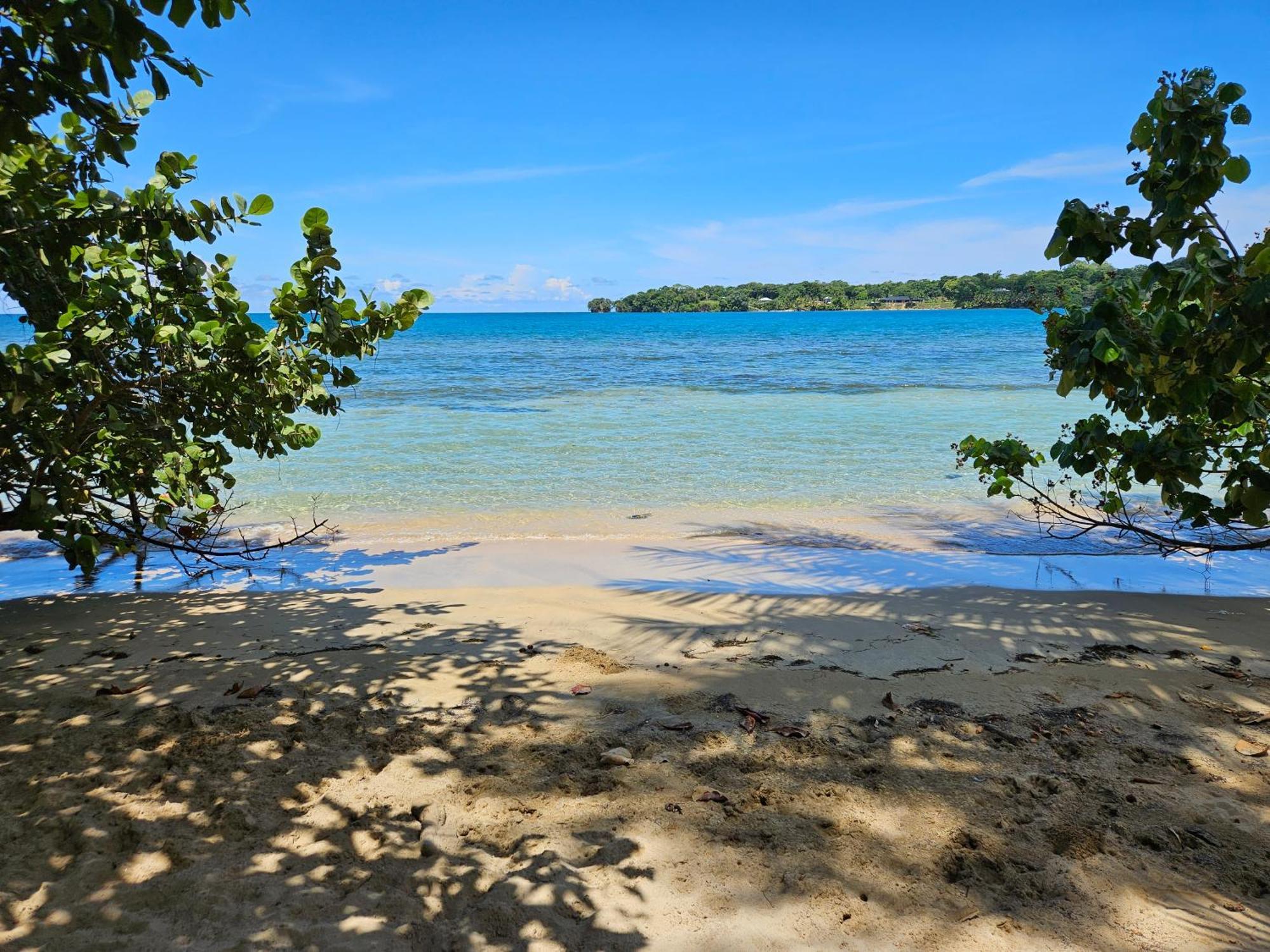 Drago Beach House - Private Beach Boca del Drago Buitenkant foto